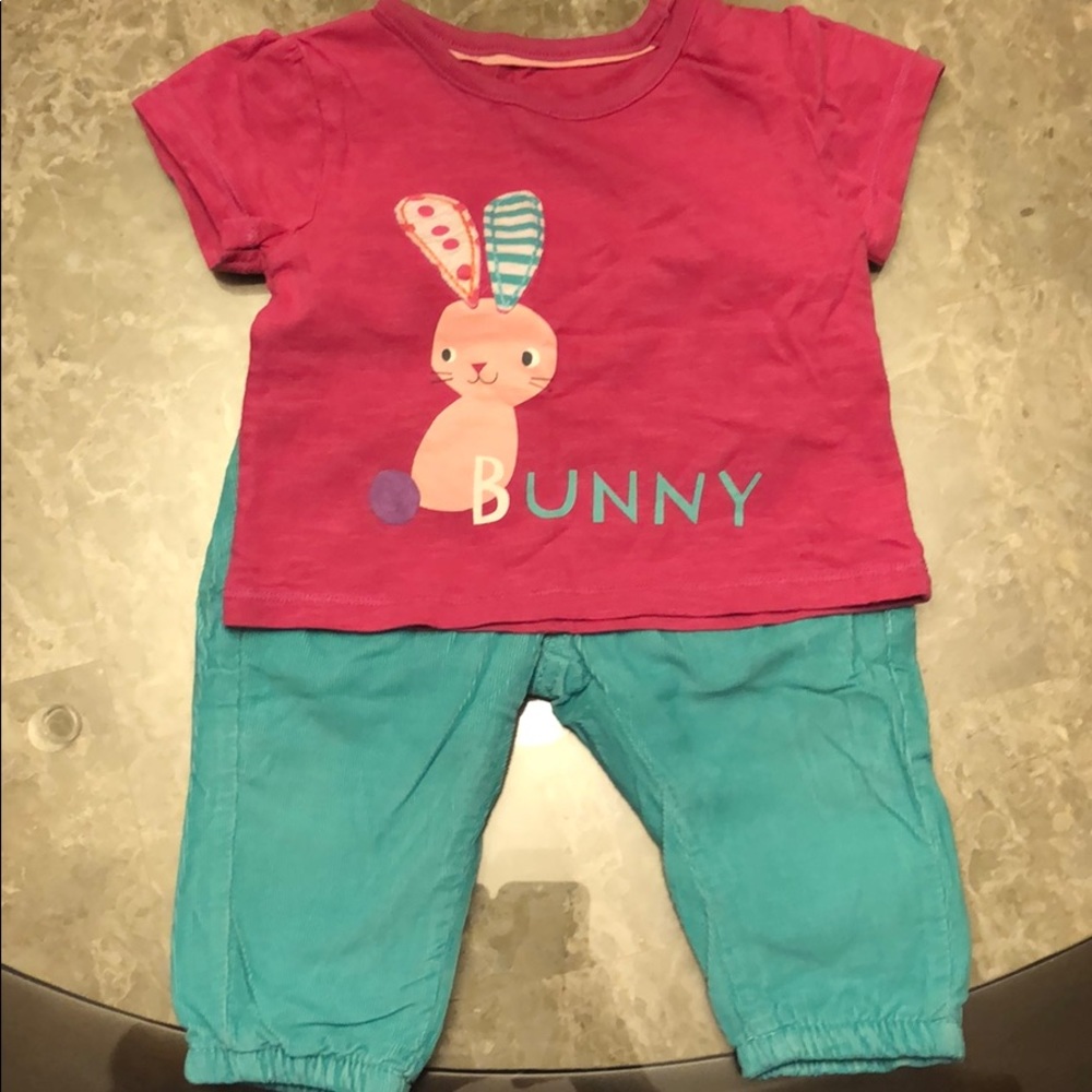 Marks & Spencer t-shirt and coordinating pant set
